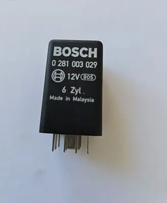 Audi A6 S6 C6 4F Glow plug pre-heat relay 0281003029