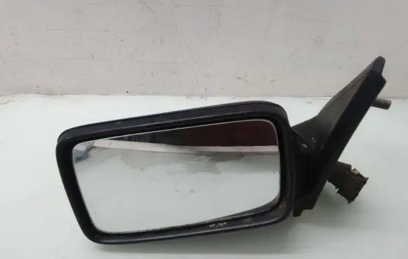 Volkswagen Golf III Front door electric wing mirror E10217387