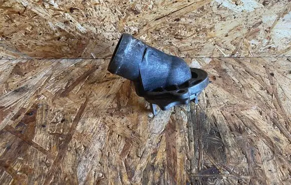 Thermostat/thermostat housing