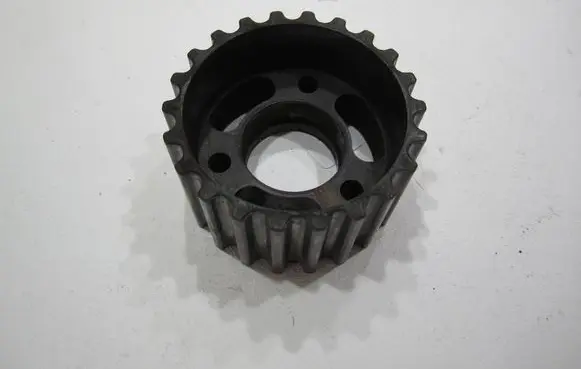 Volkswagen PASSAT B6 Fuel pump gear (pulley) 03L130111D