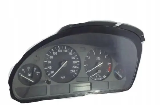 BMW 5 E39 Speedometer (instrument cluster) 8381195
