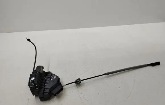 Volvo S60 Front door lock 40624141