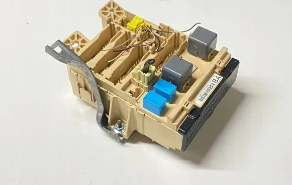 Lexus RX 330 - 350 - 400H Other relay 82730-0W110