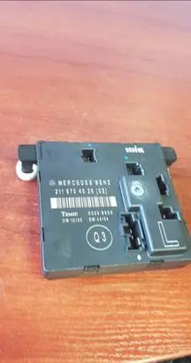 Mercedes-Benz E W211 Door control unit/module 2118704026
