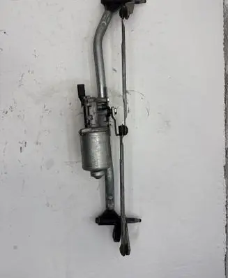 Skoda Fabia Mk2 (5J) Front wiper linkage and motor 