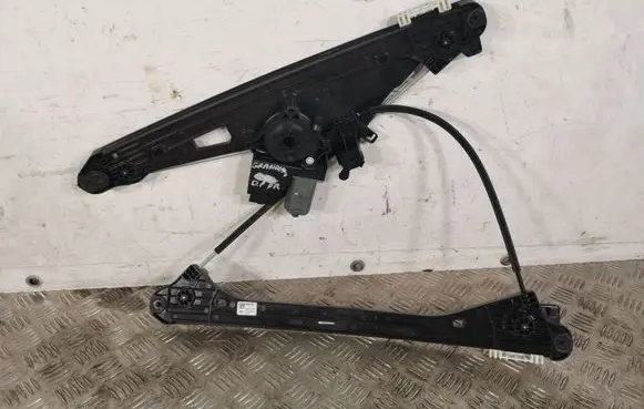 Opel Grandland X Front door window regulator with motor 9815643480