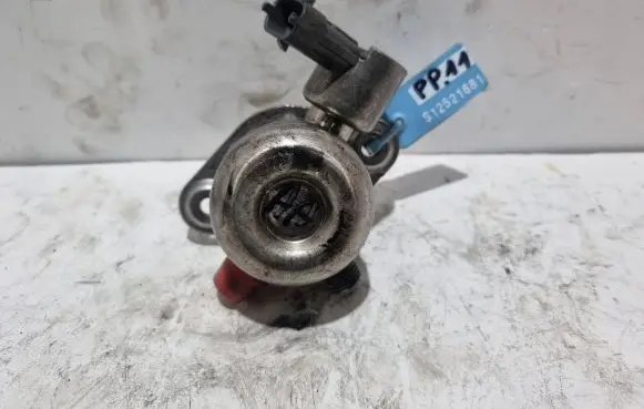 Ford Fiesta Fuel injection high pressure pump J1BG-9D376-AA