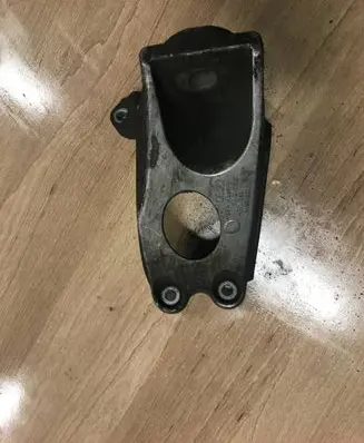 Audi A8 S8 D3 4E Gearbox mounting bracket 4E0399114