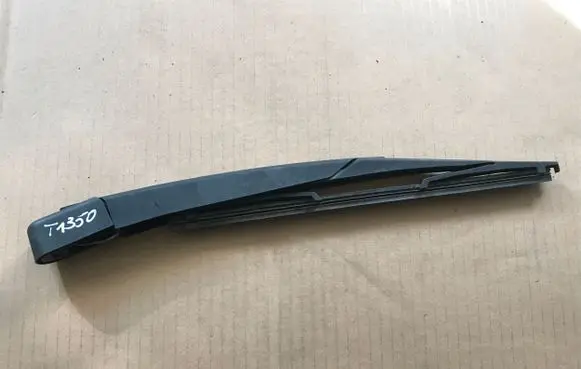 Opel Zafira B Rear wiper blade 53777256