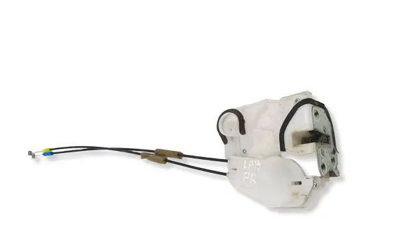 Mitsubishi ASX Front door lock A047218