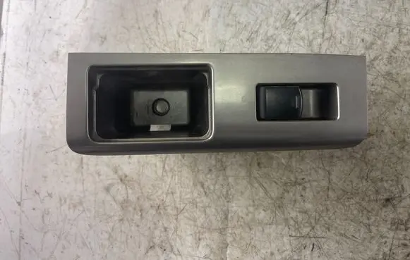 Nissan Navara D40 Electric window control switch 82961eb360