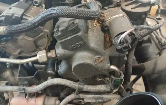 Ford Mondeo MK IV Fuel injection high pressure pump