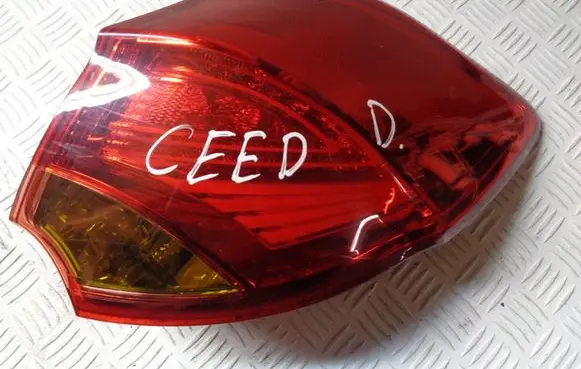 KIA Ceed Rear/tail lights