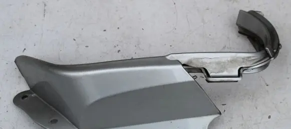 BMW Z4 E85 E86 Rear bumper trim bar molding 