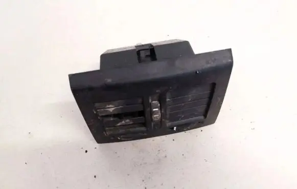 Skoda Superb B5 (3U) Dash center air vent grill 1z0819203