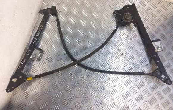Rear window lifting mechanism without motor