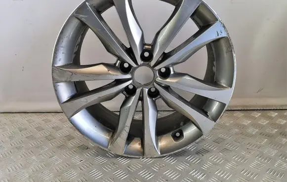 Hyundai Santa Fe R18 alloy rim 529102W285