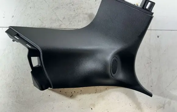 Jeep Grand Cherokee (D)pillar trim (top) 5VP15DX9AC 101980050B 063103