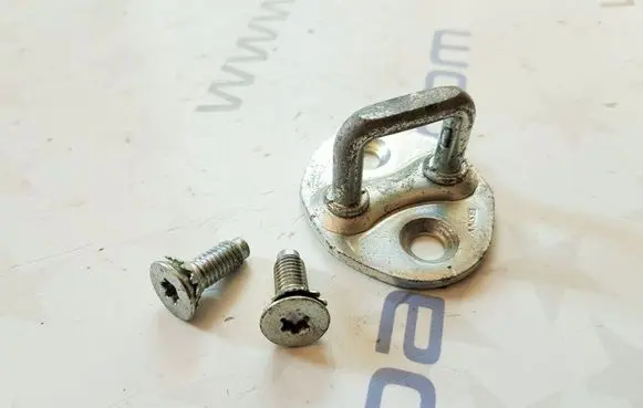 Mitsubishi Outlander Front door lock loop/hook striker MN127079
