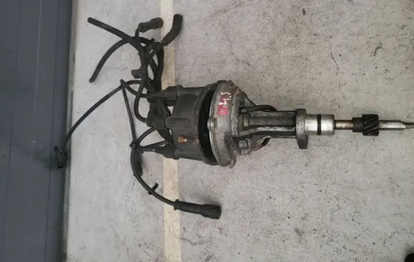 Toyota Land Cruiser (FJ80) Spark distributor 1910061240