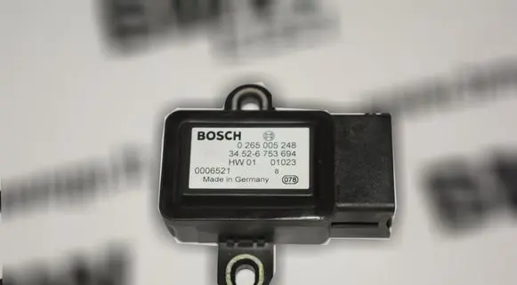 BMW 5 E39 ESP acceleration yaw rate sensor 6753694 0265005248