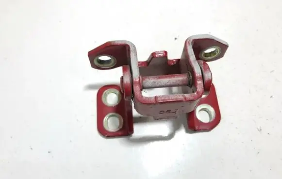 Suzuki Grand Vitara II Rear door lower hinge