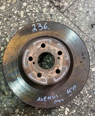 Toyota Avensis T250 Front brake disc