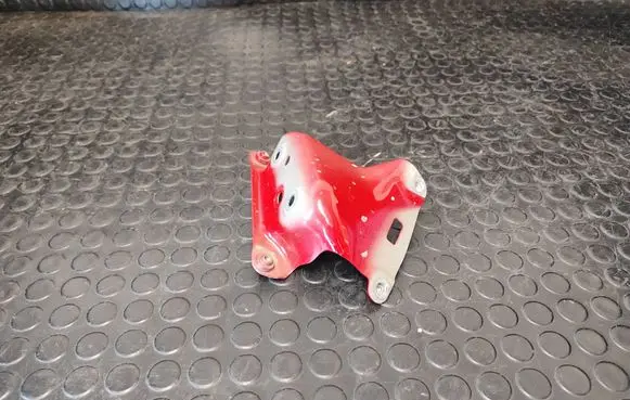 Skoda Kamiq Fender mounting bracket 658821228A