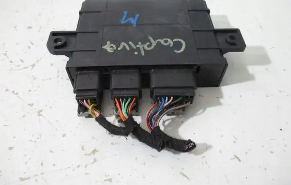 Chevrolet Captiva Speedometer control unit/module 95299517