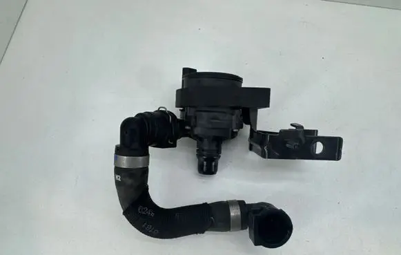 Opel Mokka B Electric auxiliary coolant/water pump 9833874480