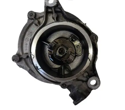 BMW 5 E60 E61 Vacuum pump 7281760