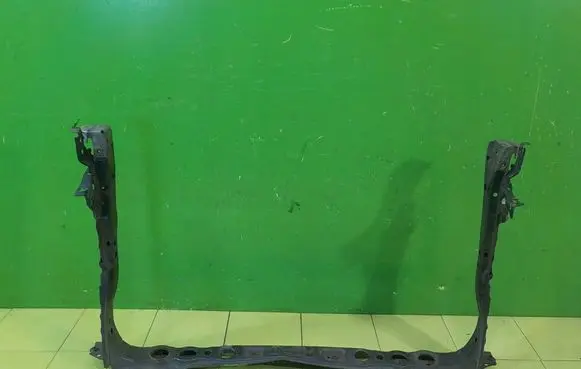 Toyota Prius (XW30) Radiator support slam panel 