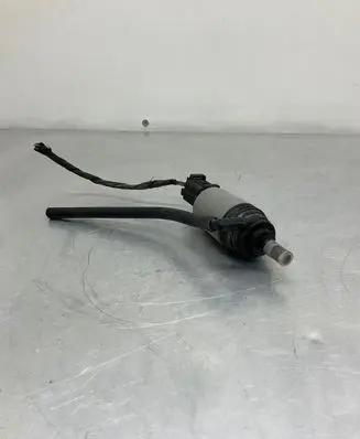 BMW 5 E60 E61 Headlight washer pump 6934159 23557610
