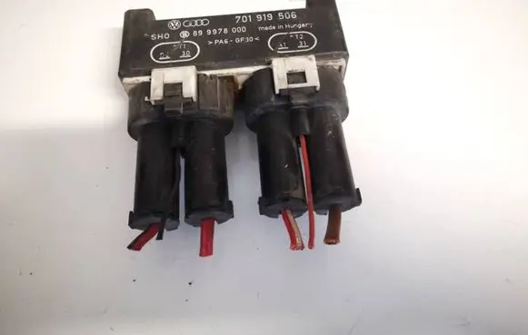 Volkswagen Transporter - Caravelle T4 Coolant fan relay 701919506 899978000