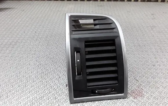 Cadillac BLS Dashboard side air vent grill/cover trim 15283300