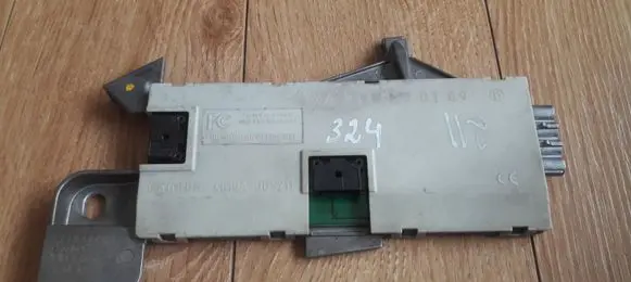 Mercedes-Benz E W211 Antenna control unit A2118200189