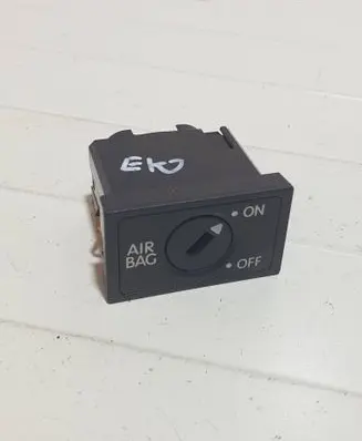 Volkswagen Touran I Passenger airbag on/off switch 1Y0919228A