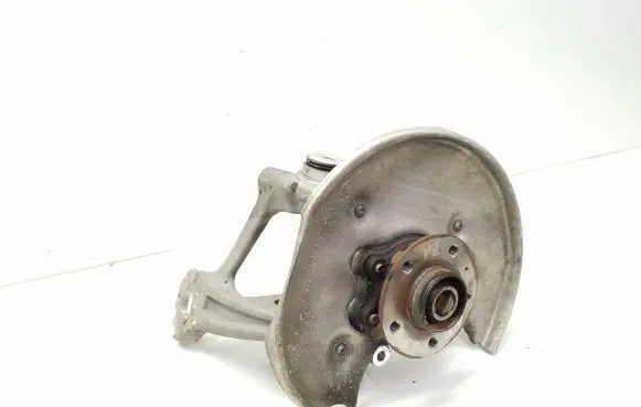 Rear wheel hub spindle/knuckle
