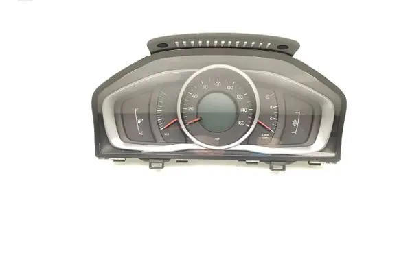 Volvo V60 Speedometer (instrument cluster) 31327751