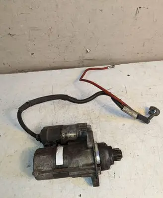 Volkswagen PASSAT CC Starter motor 1K0971228