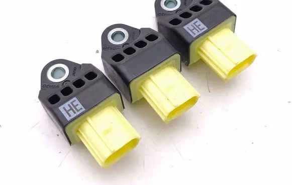 Lexus IS III XE30 Airbag deployment crash/impact sensor 8983112040 8983153050