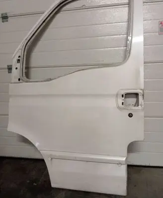 Iveco Daily 3rd gen Front door