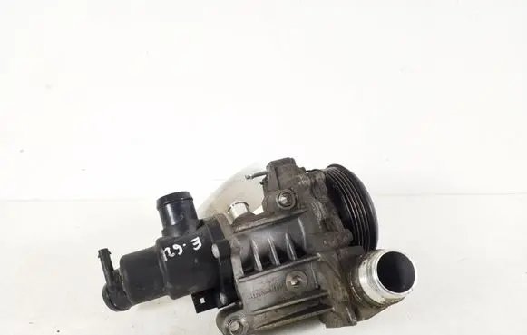 Mercedes-Benz CLA C117 X117 W117 Water pump A6512000501