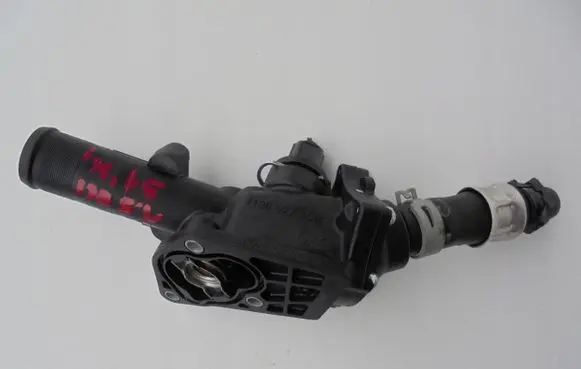 Nissan Qashqai Thermostat housing 110602770R