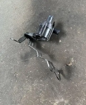 Audi A6 S6 C8 4K Electric auxiliary coolant/water pump 06H121601P