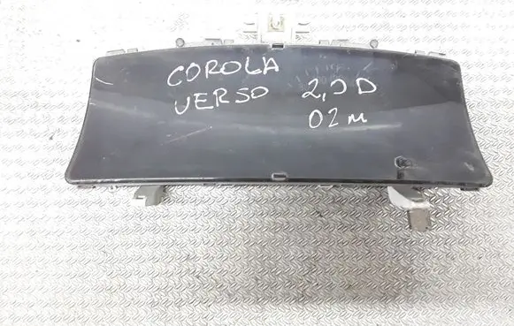 Toyota Corolla Verso E121 Speedometer (instrument cluster) 8380013150