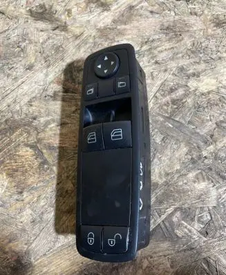 Mercedes-Benz A W169 Electric window control switch A1698206410 03728250