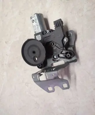 BMW 3 G20 G21 Wiper motor 7468049