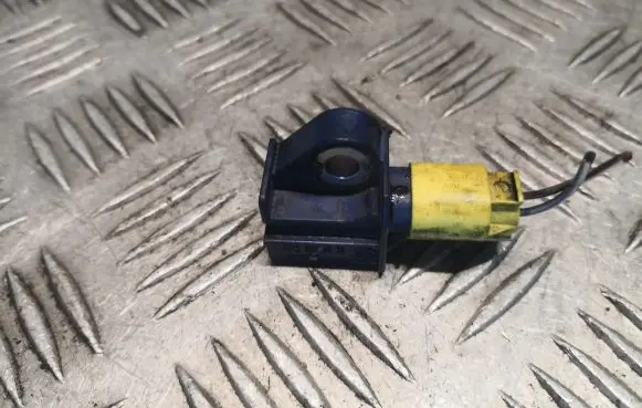 Mercedes-Benz E W212 Airbag deployment crash/impact sensor 2128204926 A2128204926