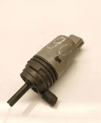 BMW 3 E90 E91 Windscreen/windshield washer pump 6934159 23557610